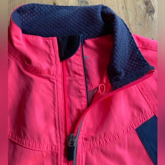 Brooks Women's Nightlife Essential Run Vest Bright Pink/ Anthracite Small EUC - Picture 5 of 14